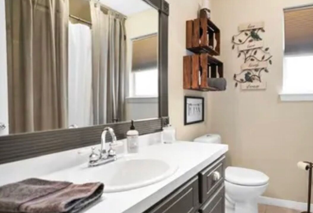Photo of Bathroom in Baker