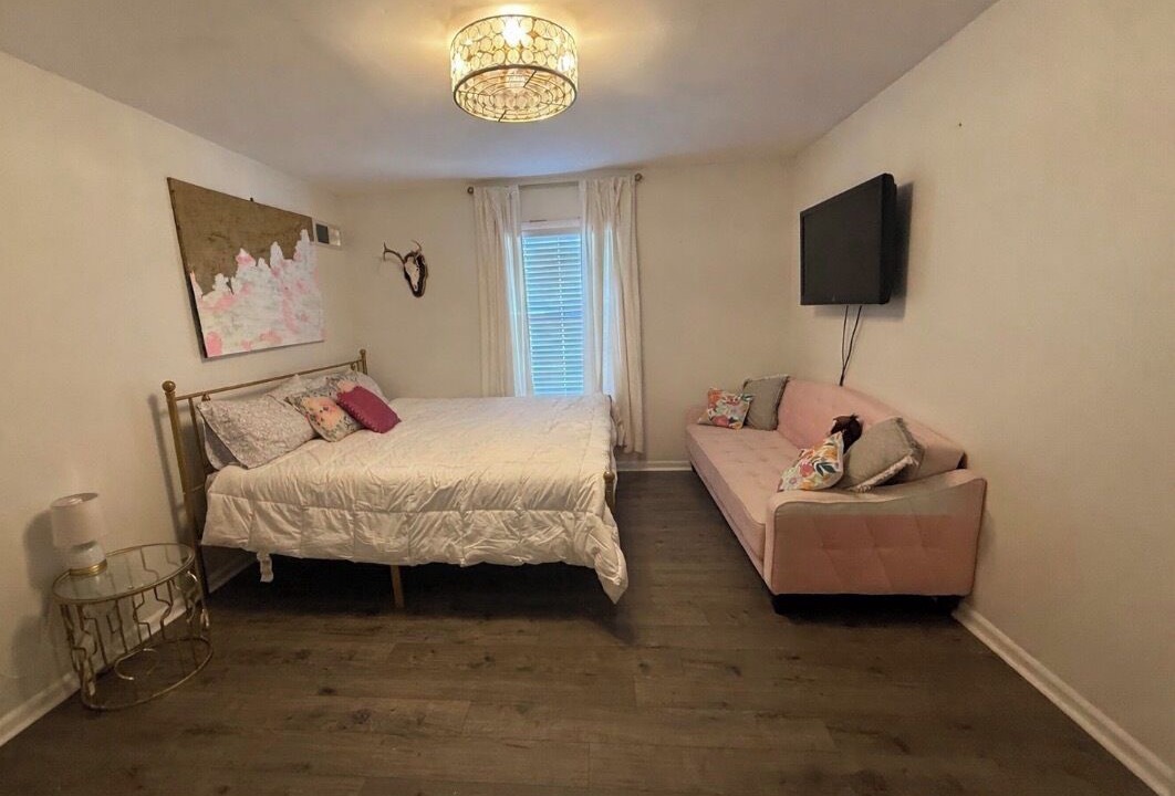 Photo of Bedroom in Northport