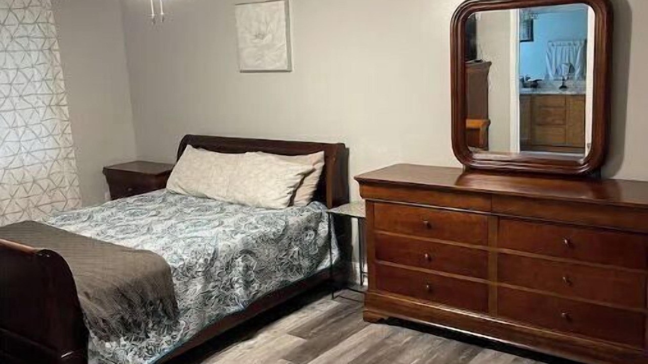 Photo of Bedroom in Ocean Springs