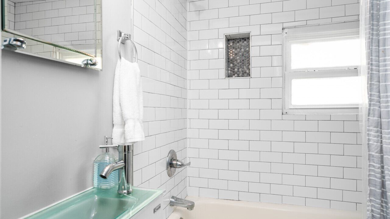 Photo of Bathroom in Hapeville