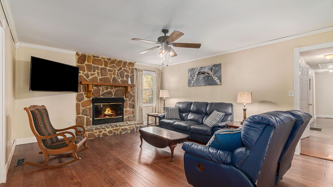 Photo of Livingroom in Bessemer