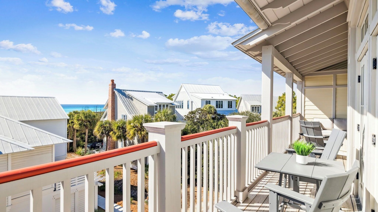Photo of Patio Balcony in Beach District