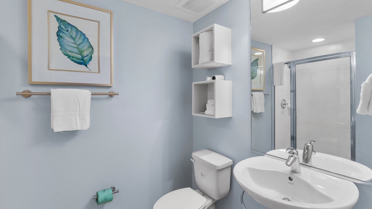 Photo of Bathroom in Baytowne Wharf