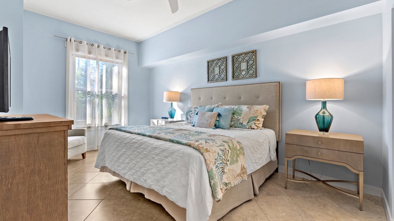 Photo of Bedroom in Baytowne Wharf