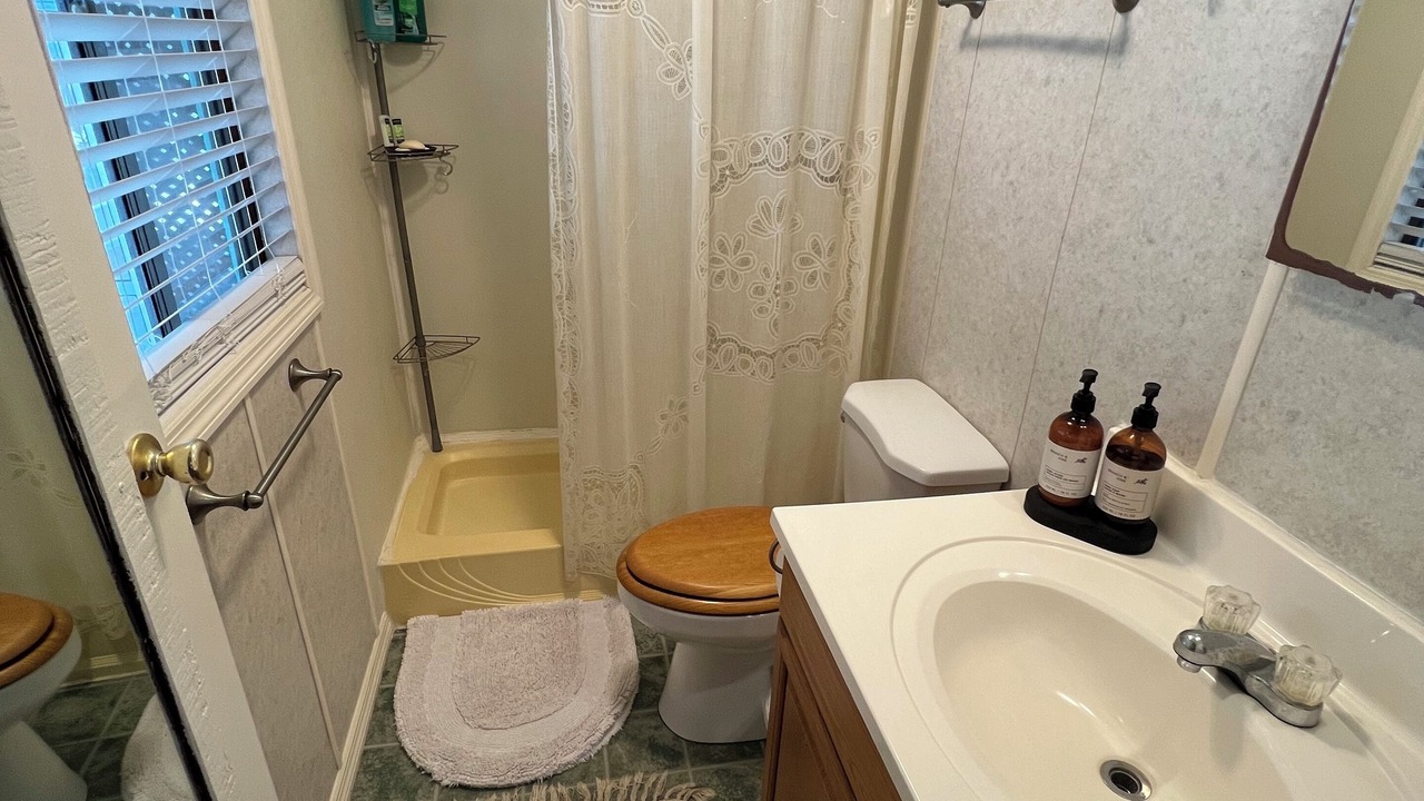 Photo of Bathroom in Melrose