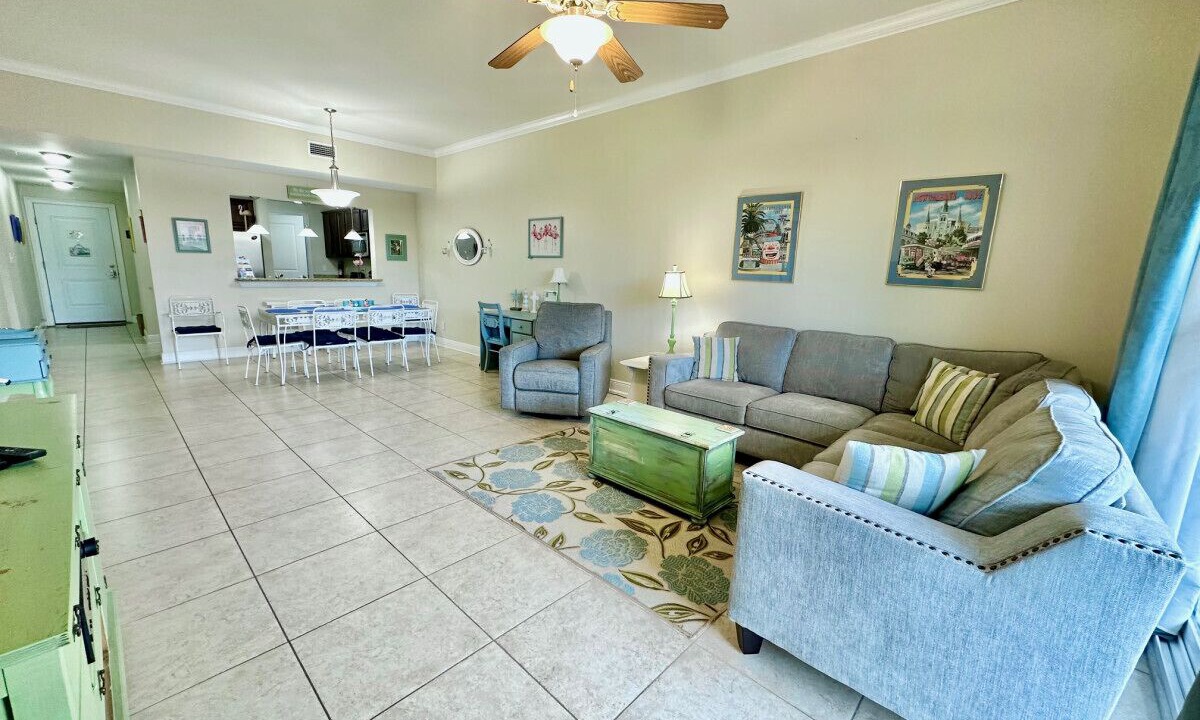 Photo of Livingroom in Henderson Point