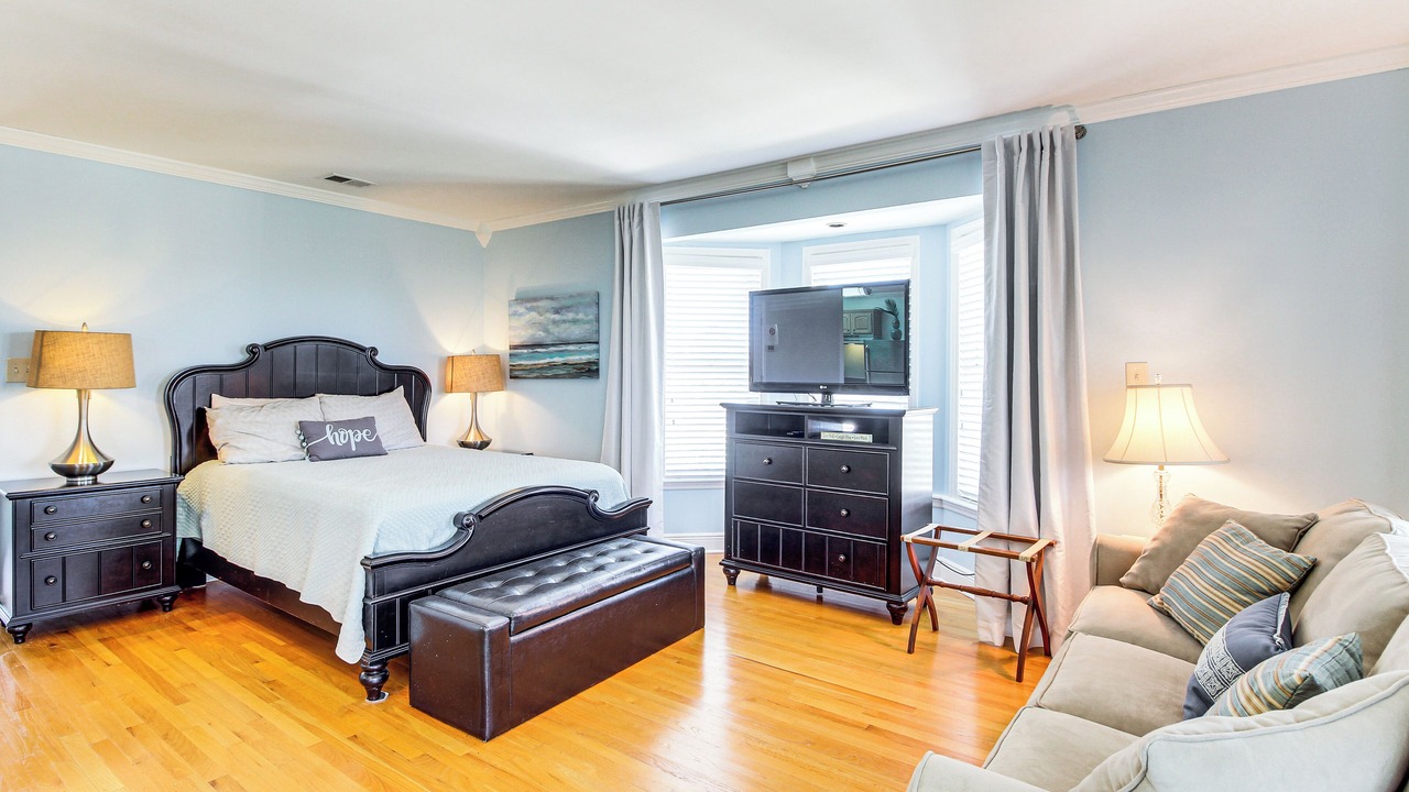 Photo of Bedroom in Tybee Island