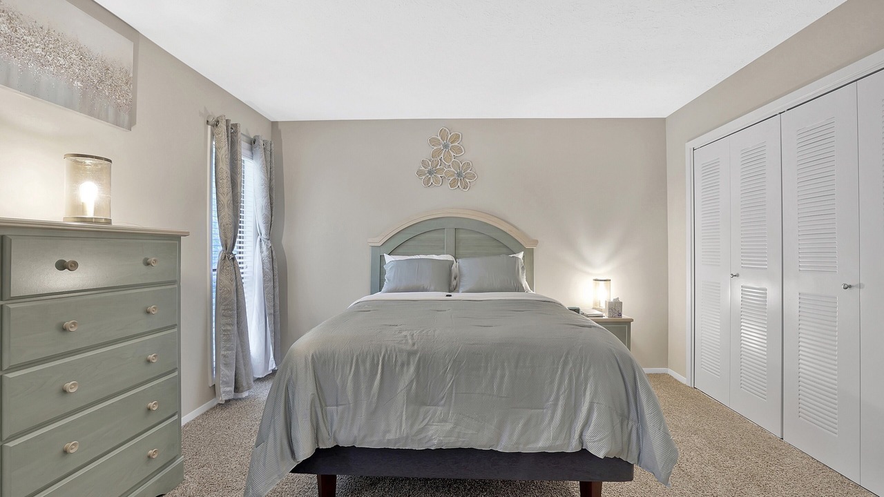 Photo of Bedroom in Hoover
