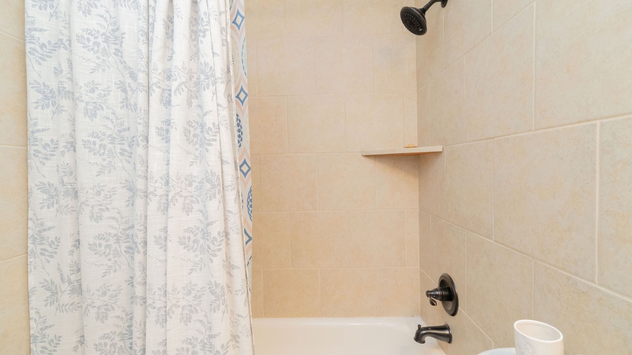Photo of Bathroom in Gunter Afs