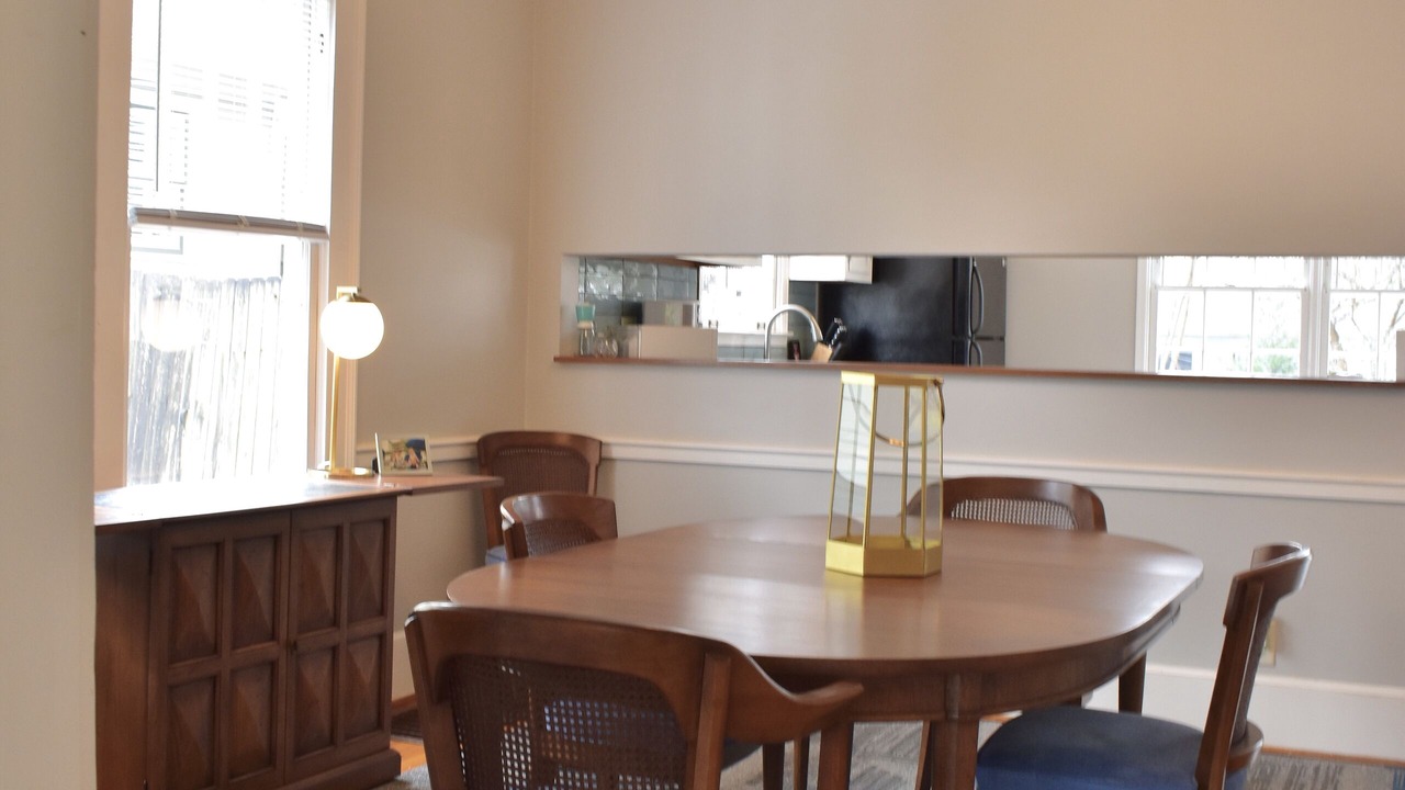 Photo of Livingroom in Lake Claire