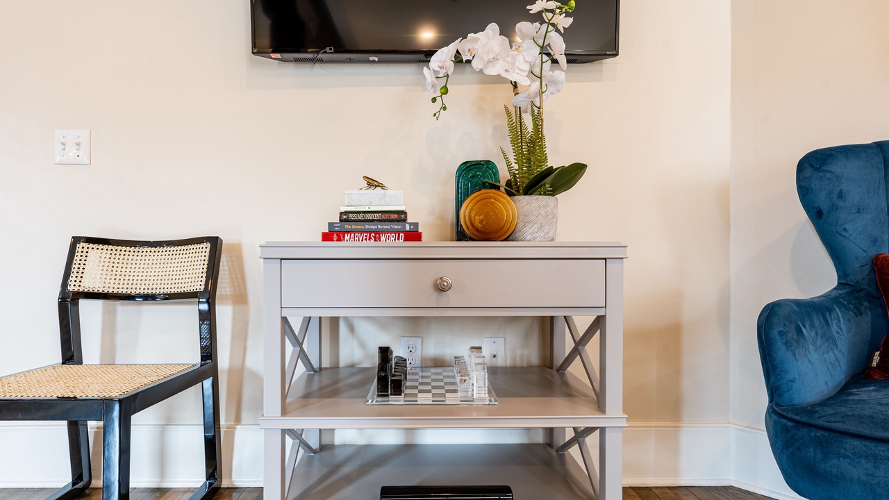 Photo of Livingroom in French Quarter