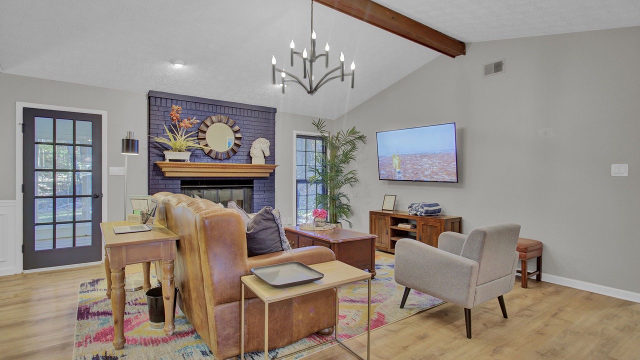 Photo of Livingroom in Inman