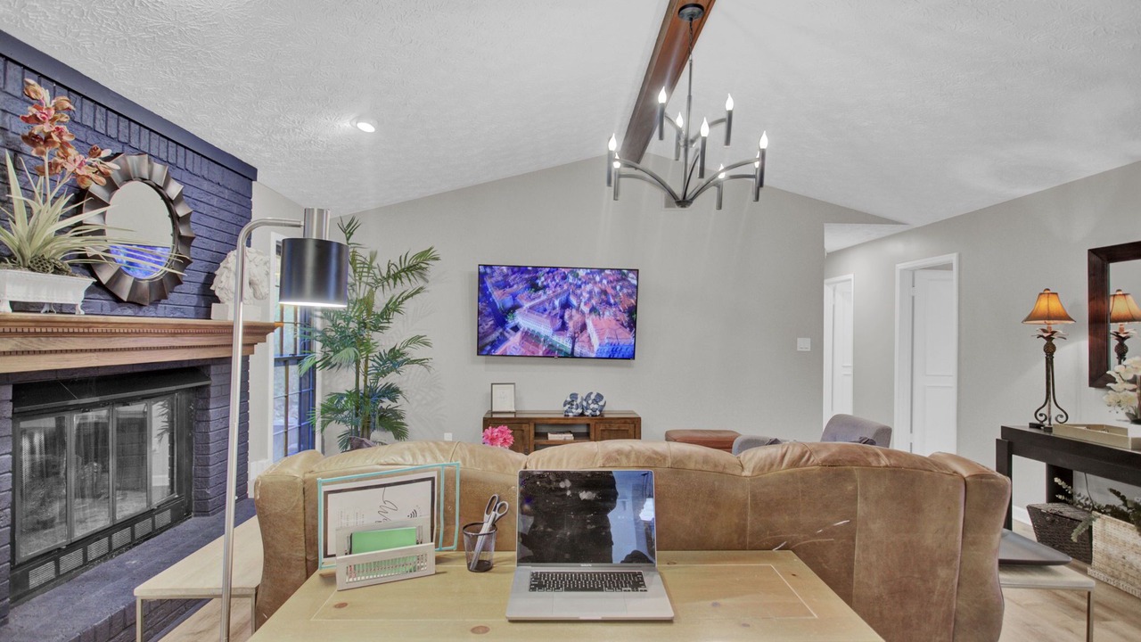 Photo of Livingroom in Inman