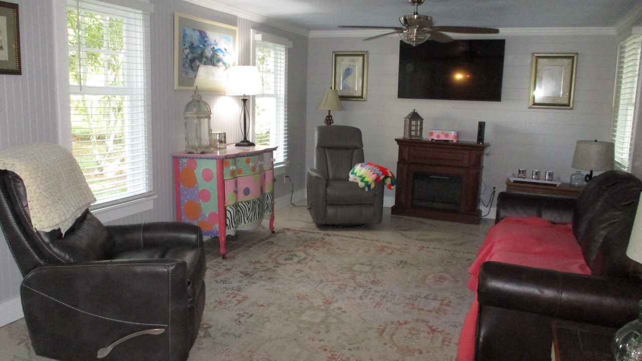 Photo of Livingroom in Biloxi
