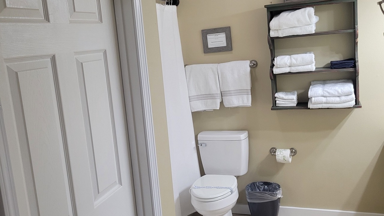Photo of Bathroom in Orange Beach