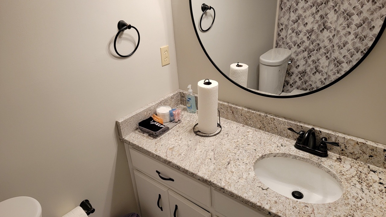 Photo of Bathroom in Gunter Afs