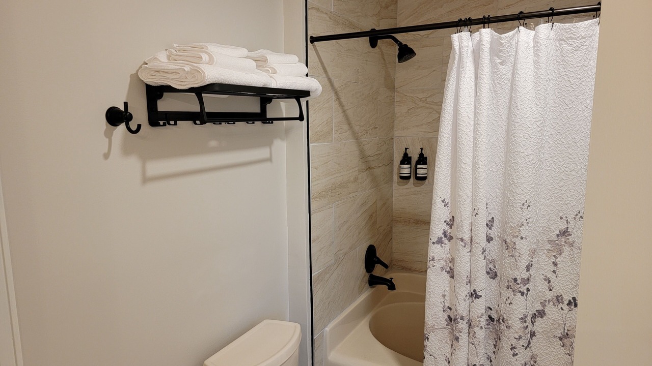 Photo of Bathroom in Gunter Afs