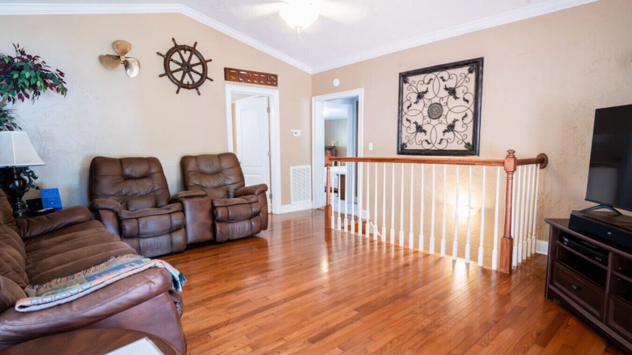 Photo of Livingroom in Leesburg