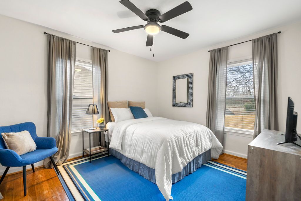 Photo of Bedroom in Hapeville