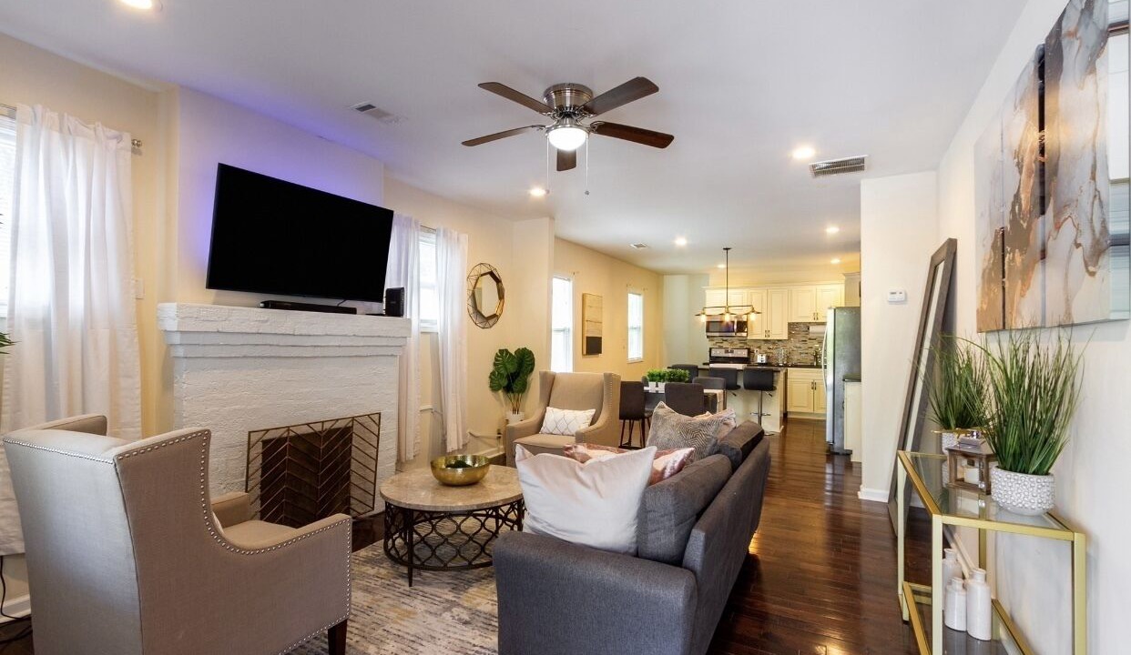 Photo of Livingroom in Reynoldstown
