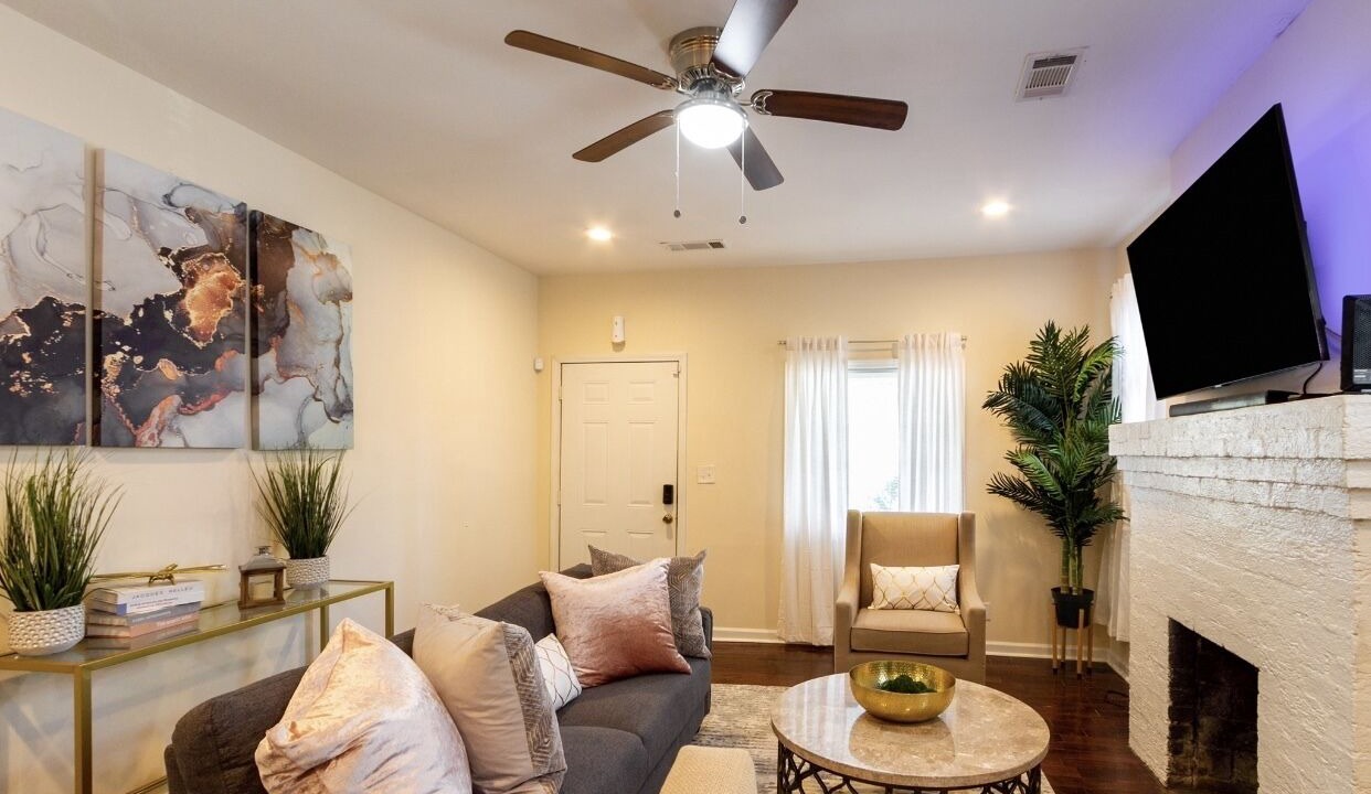 Photo of Livingroom in Reynoldstown
