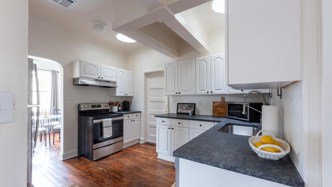 Photo of Kitchen in Algiers Point