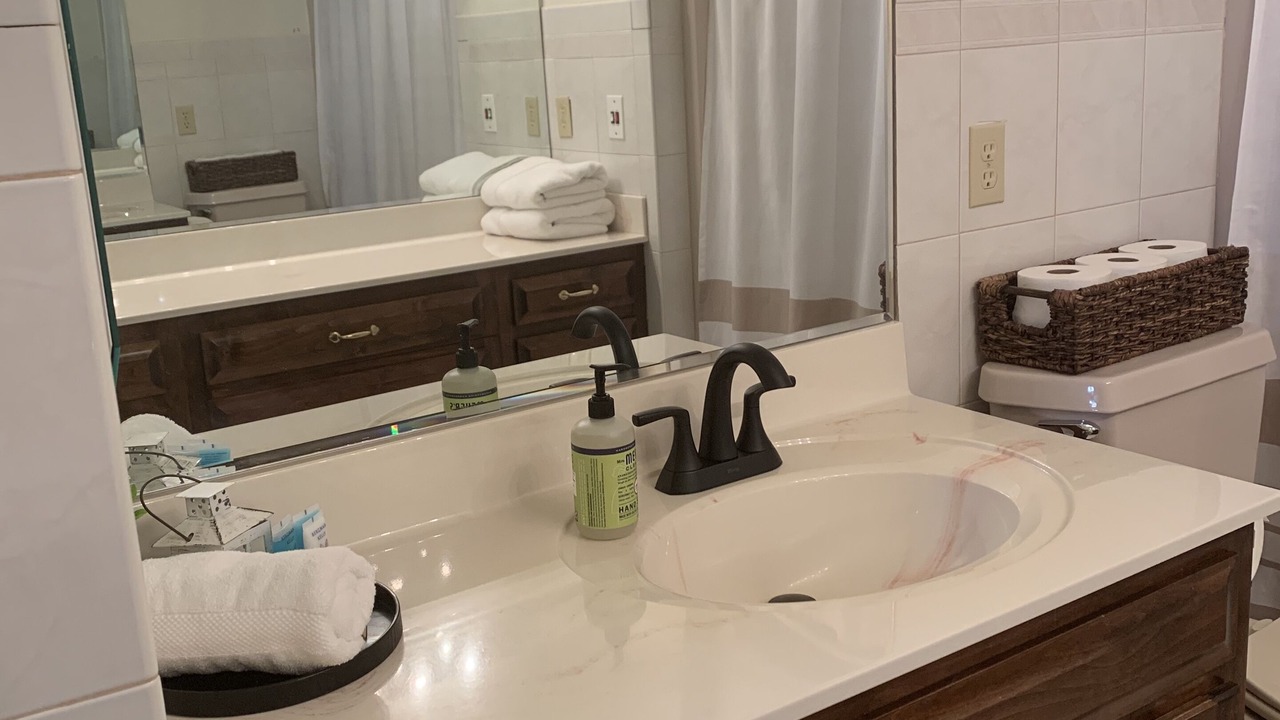 Photo of Bathroom in Lupton City