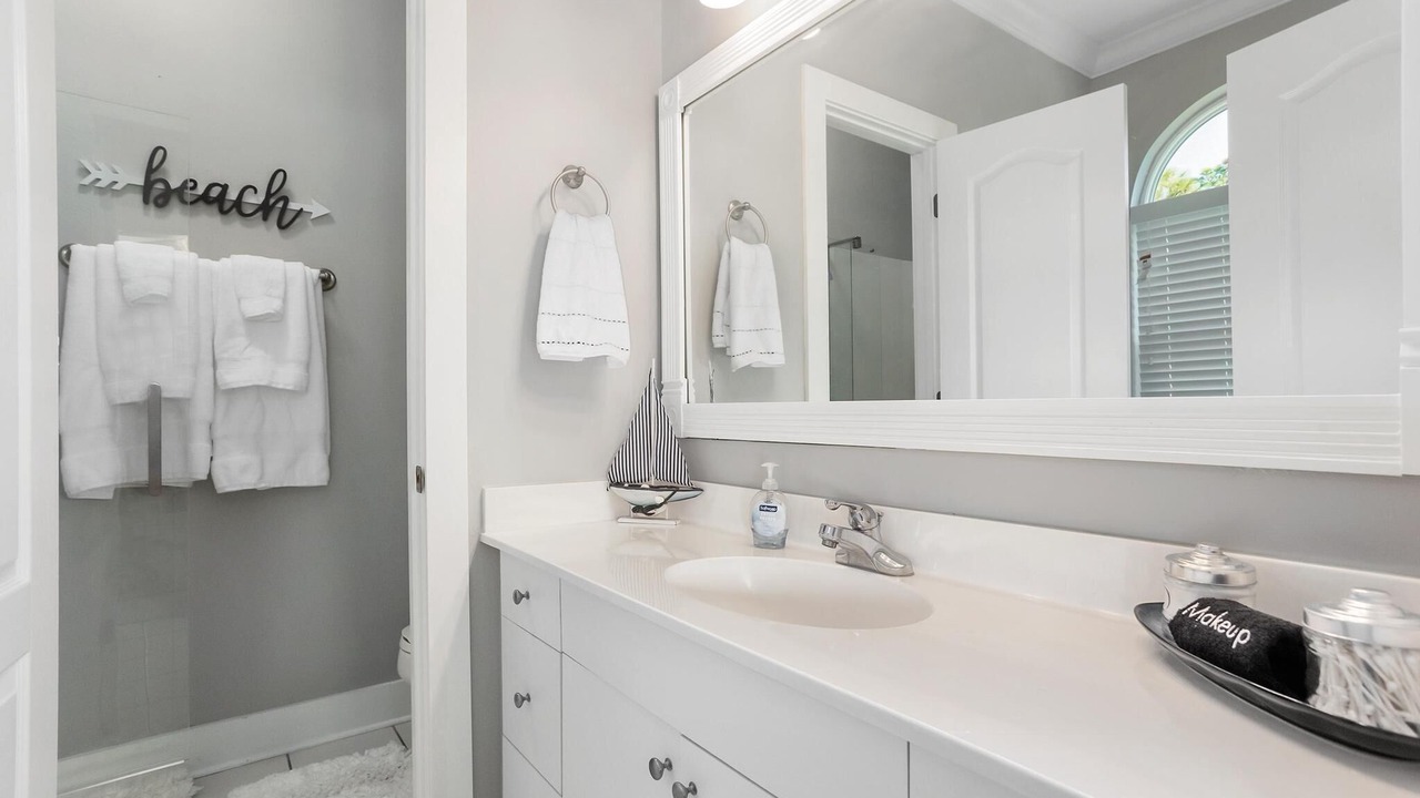 Photo of Bathroom in Ono Island
