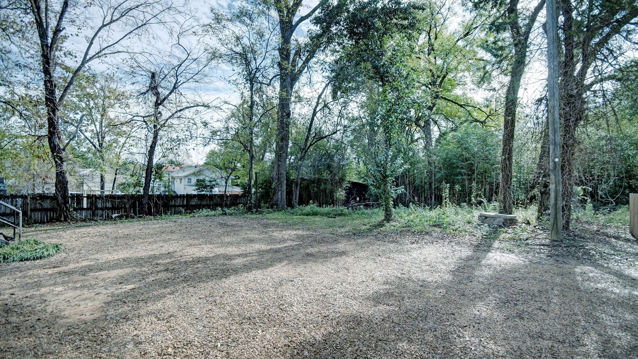 Photo of Others in Clinton