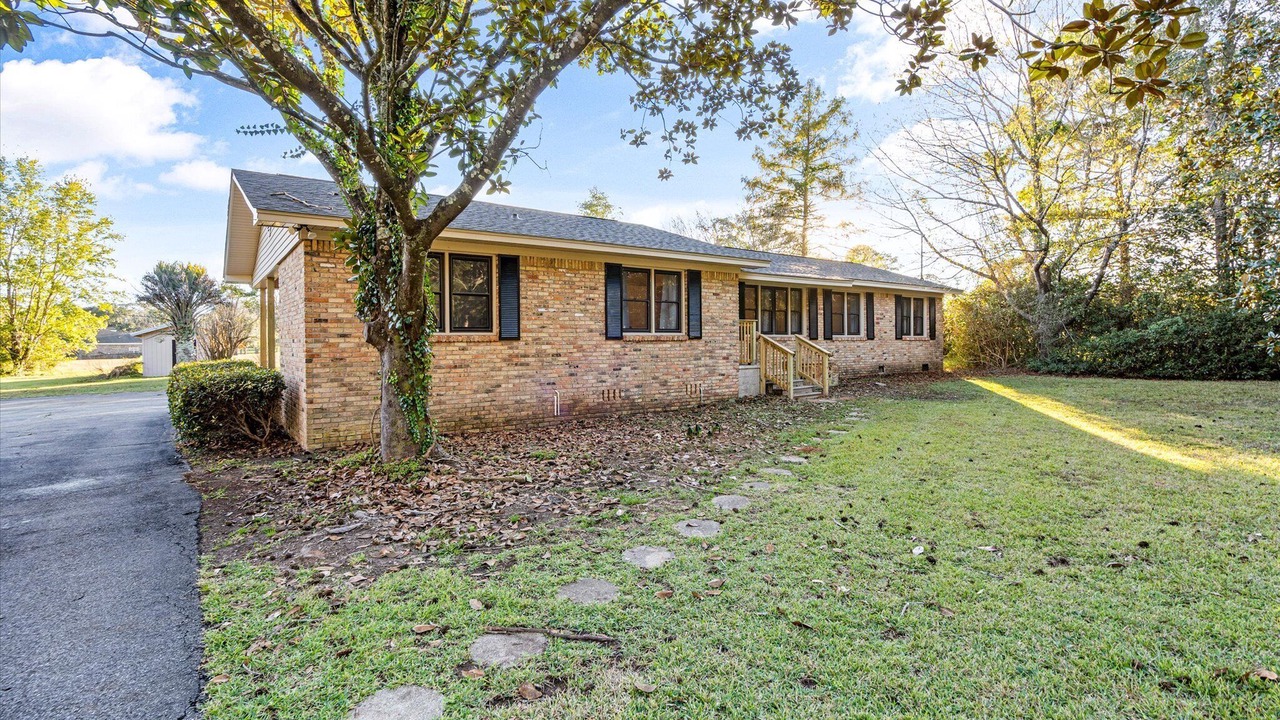 Photo of Outdoor in Semmes