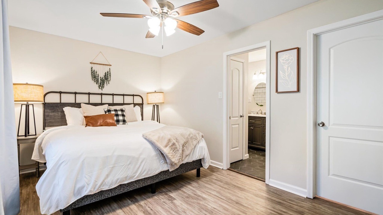 Photo of Bedroom in Semmes