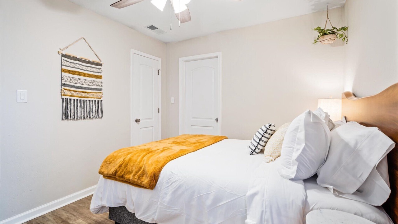 Photo of Bedroom in Semmes