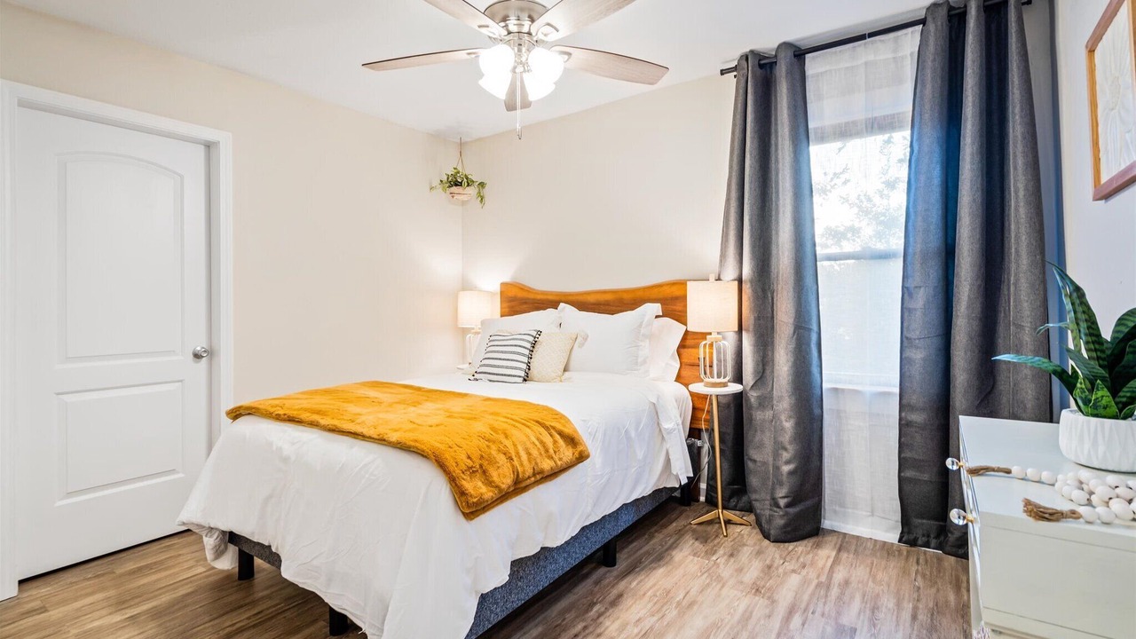 Photo of Bedroom in Semmes