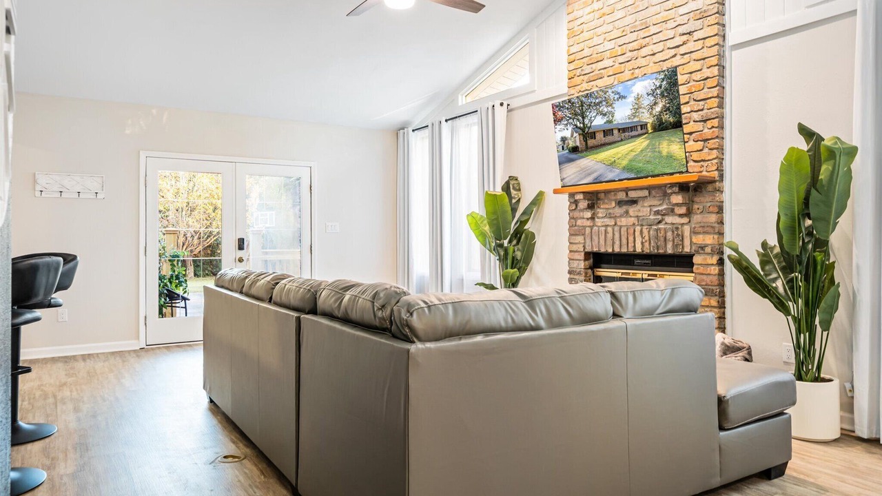 Photo of Livingroom in Semmes