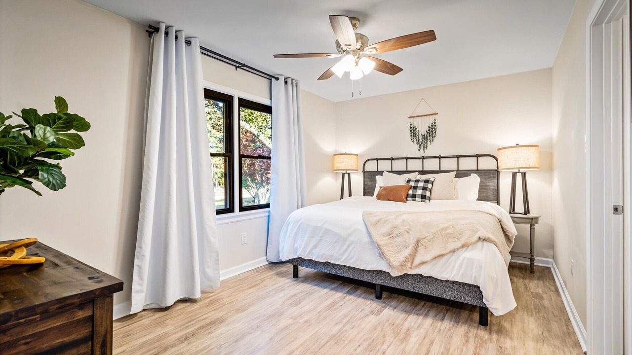 Photo of Bedroom in Semmes