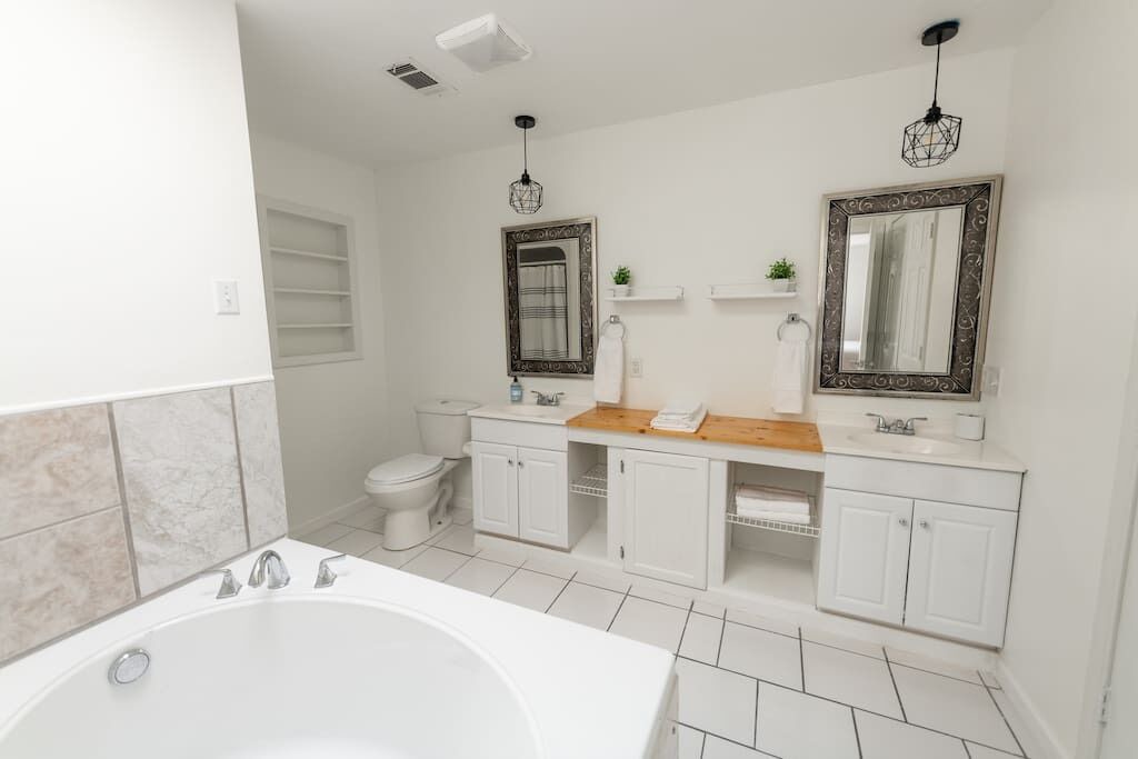 Photo of Bathroom in Waveland