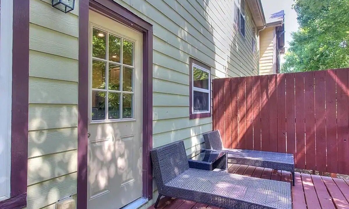 Photo of Patio Balcony in East Side