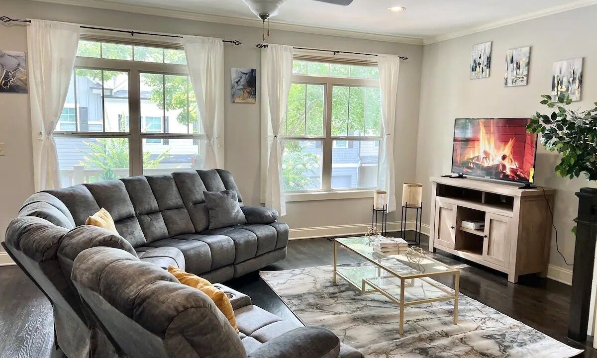 Photo of Livingroom in East Side