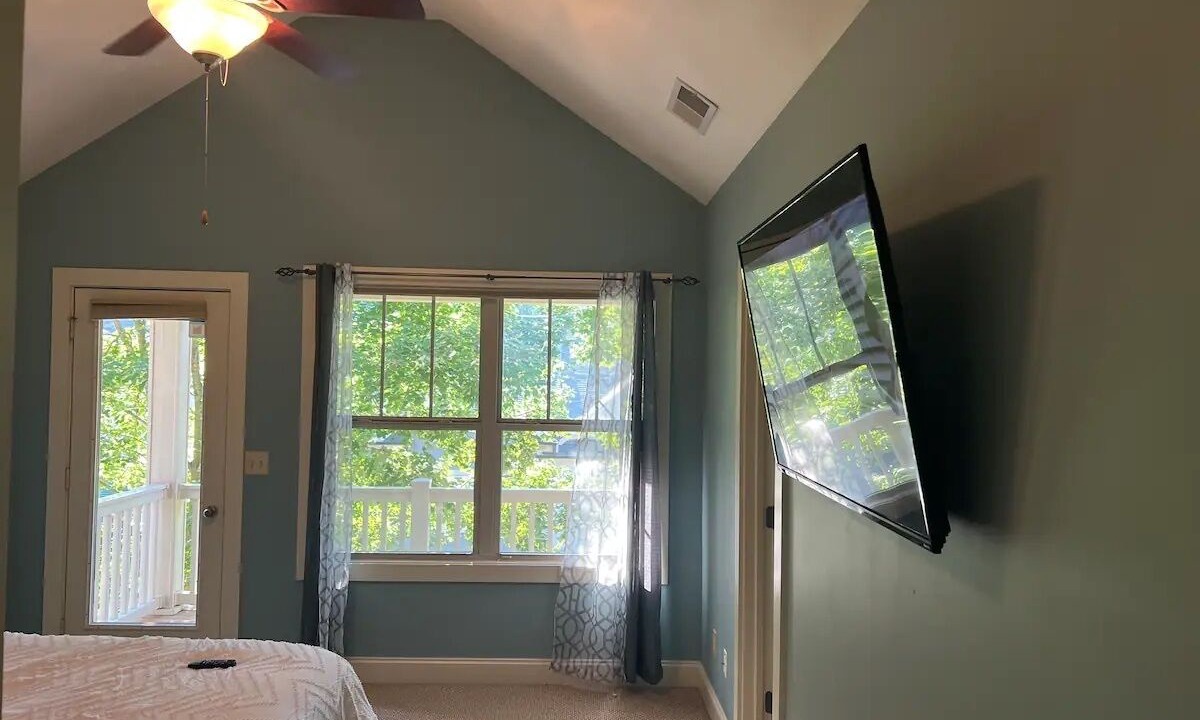 Photo of Bedroom in East Side