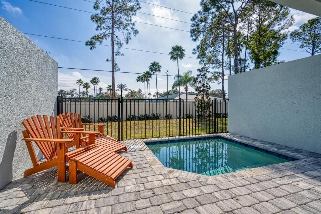 Photo of Outdoor in Loughman