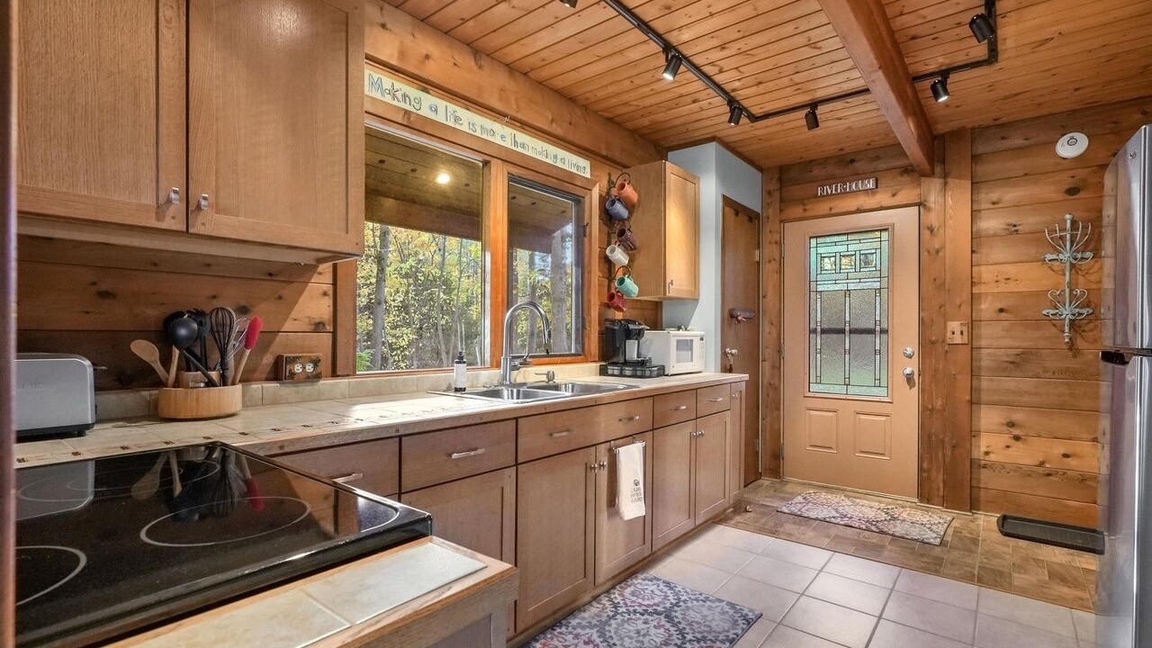 Photo of Kitchen in Lake City
