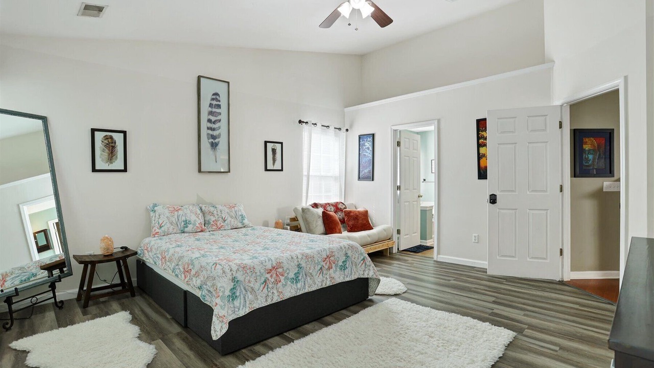 Photo of Bedroom in Pooler