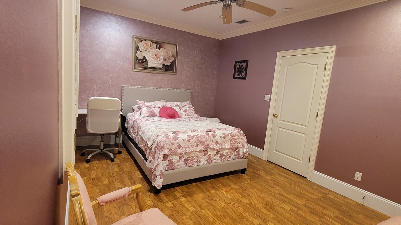 Photo of Bedroom in Freeport