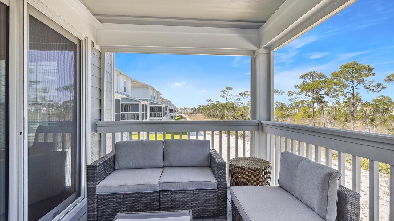 Photo of Patio Balcony in Ono Island