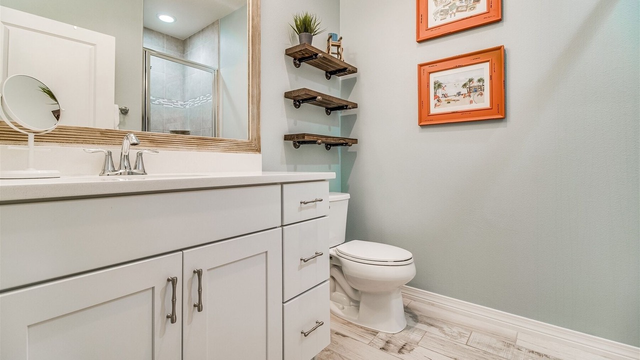 Photo of Bathroom in Ono Island