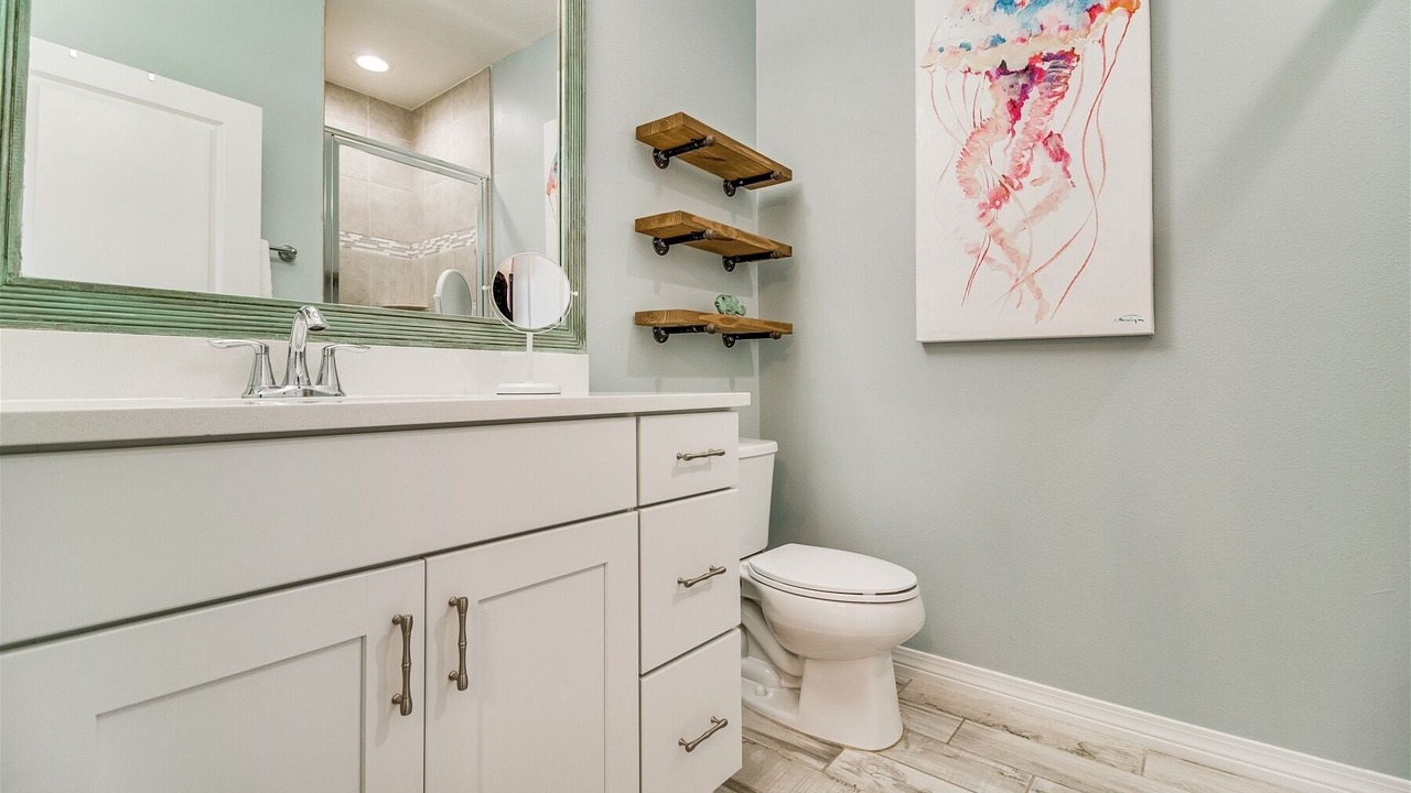 Photo of Bathroom in Ono Island