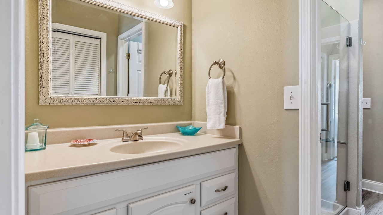 Photo of Bathroom in Dauphin Island