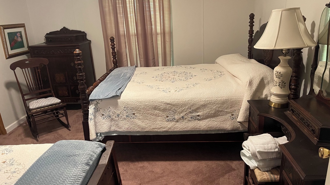 Photo of Bedroom in Eatonton