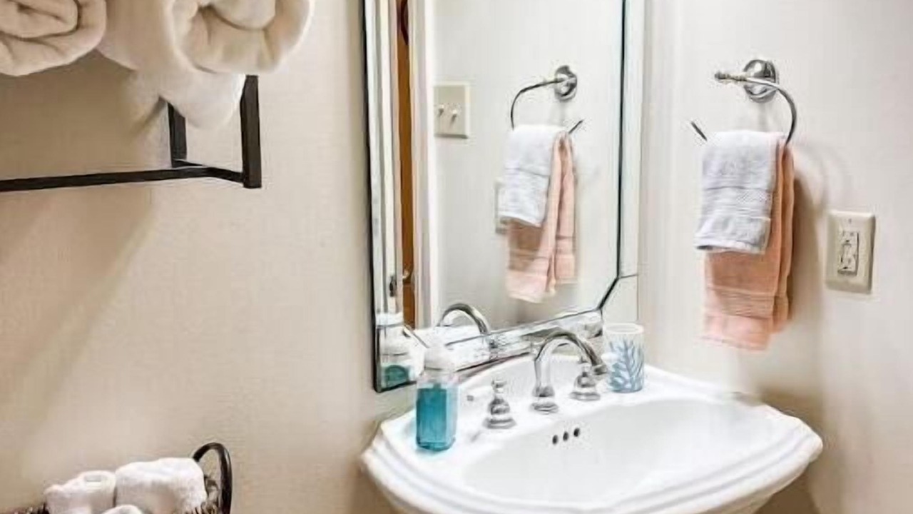 Photo of Bathroom in Dauphin Island