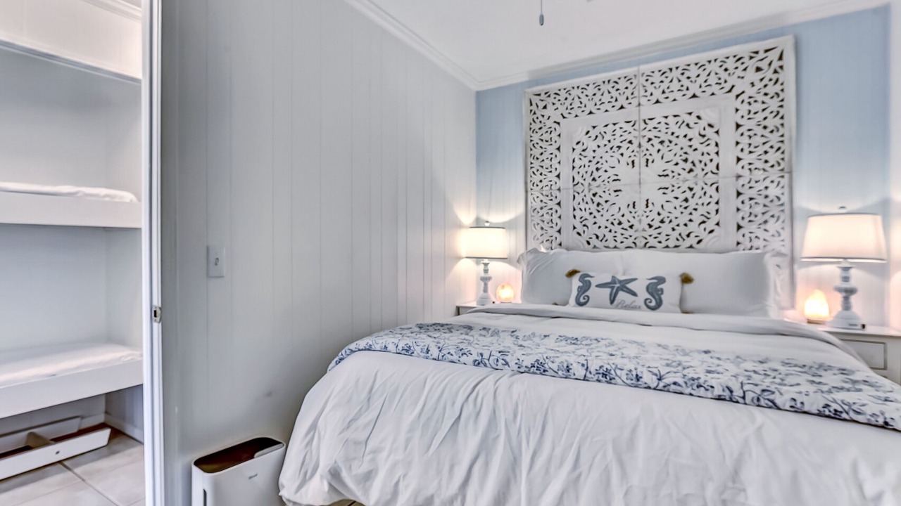 Photo of Bedroom in Tybee Island